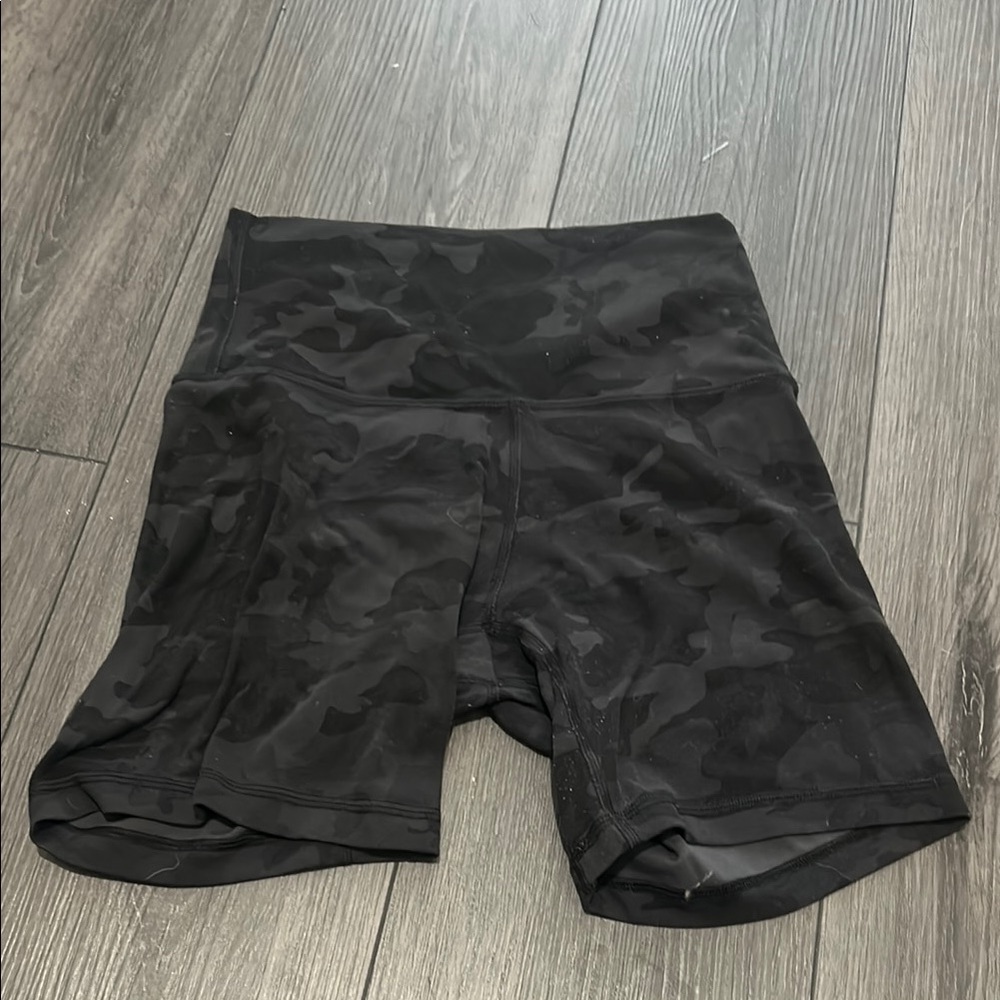Align 6’ shorts